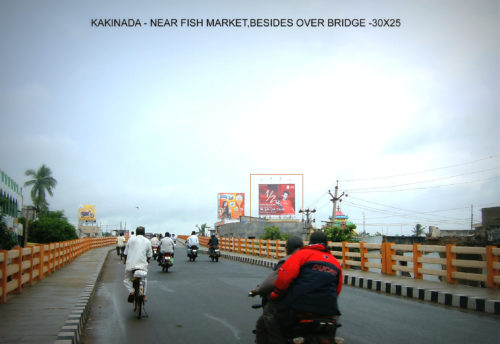 Fixbillboards Kakinadabridge in Andhrapradesh – MeraHoardings