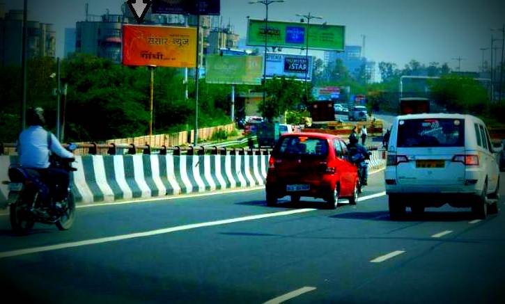 Mayurviharrd Unipoles Advertising in Delhi – MeraHoardings
