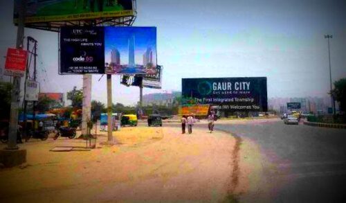 Gaurcitynoida Unipoles Advertising in Delhi – MeraHoardings