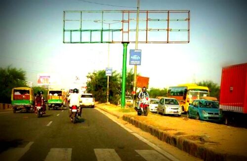 Sidharthvihar Unipoles Advertising in Delhi – MeraHoardings