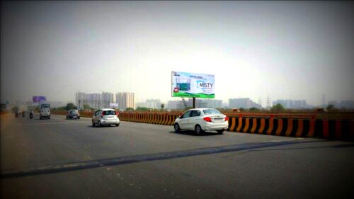 Noidaexp Unipoles Advertising in Delhi – MeraHoardings