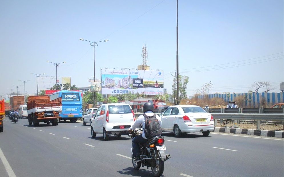 Banerstreet Billboards Advertising in Pune – MeraHoarding