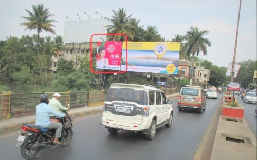 Billboards Mhatrebridge Advertising in Pune – MeraHoarding