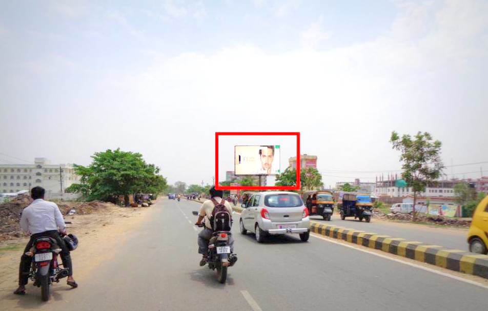 Unipoles Stkarenschool Advertising in Patna – MeraHoarding