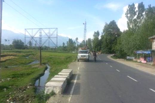 Ashmuqam Road Unipoles Jammu And Kashmir - MeraUnipoles