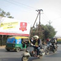 Madhiyakatrapull Hoardings Advertising in Agra – MeraHoardings