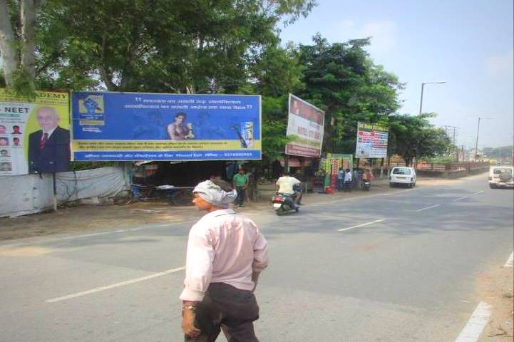 Hoardings Gurukatalflyover Advertising in Agra – MeraHoardings